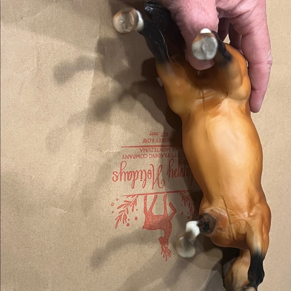 Breyer Traditional Buckskin Foundation Stallion - Picture 3 of 4